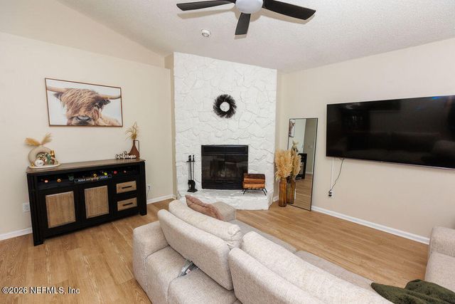 1324 INDEPENDENCE Drive C, Orange Park, FL 32065