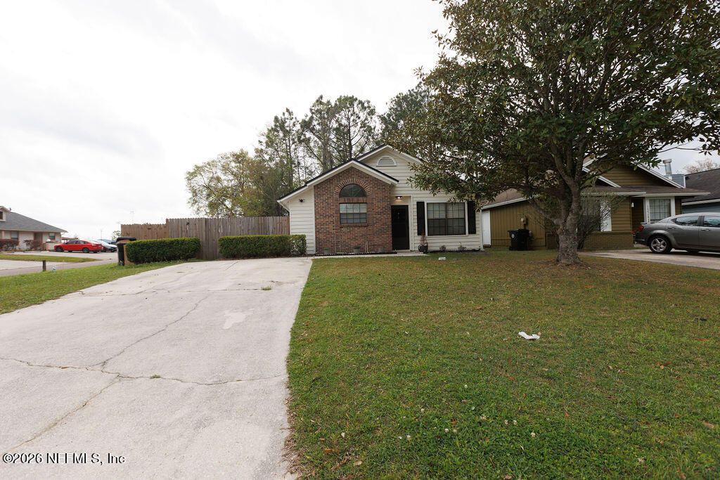 1324 INDEPENDENCE Drive C, Orange Park, FL 32065