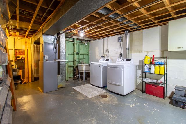 1023 E 29th Avenue, Lake Station, IN 46405