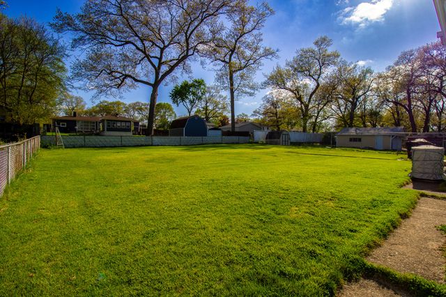 1023 E 29th Avenue, Lake Station, IN 46405