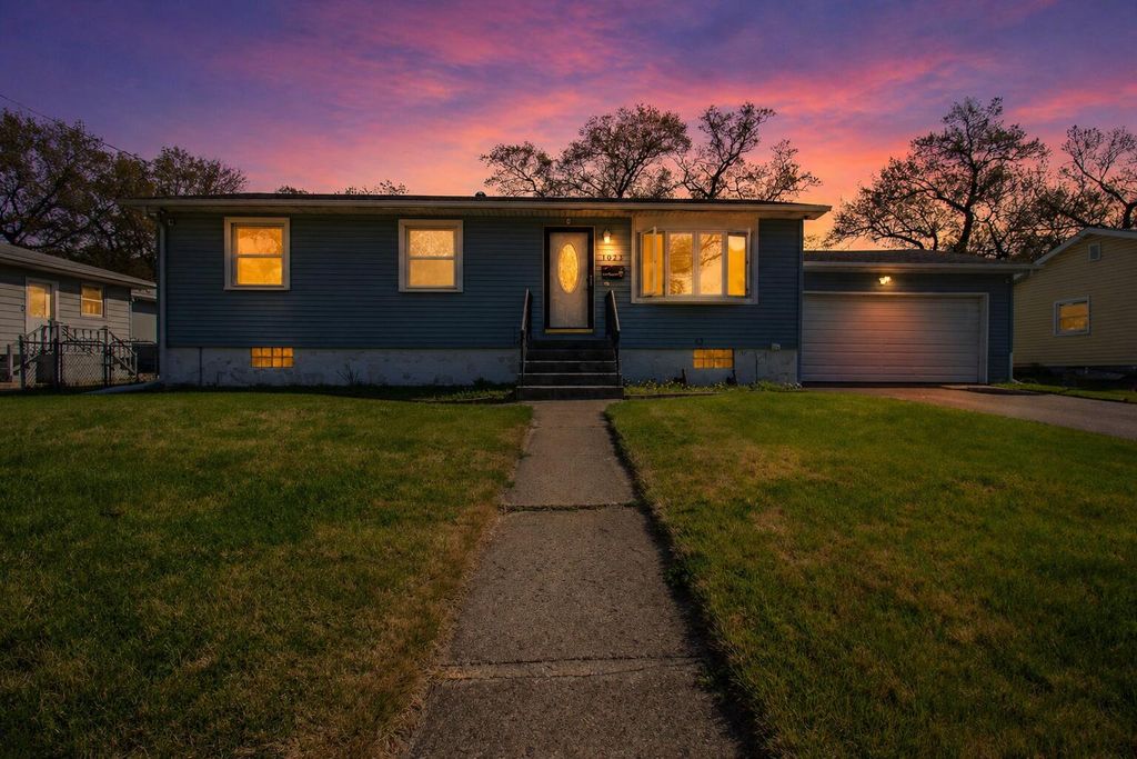 1023 E 29th Avenue, Lake Station, IN 46405