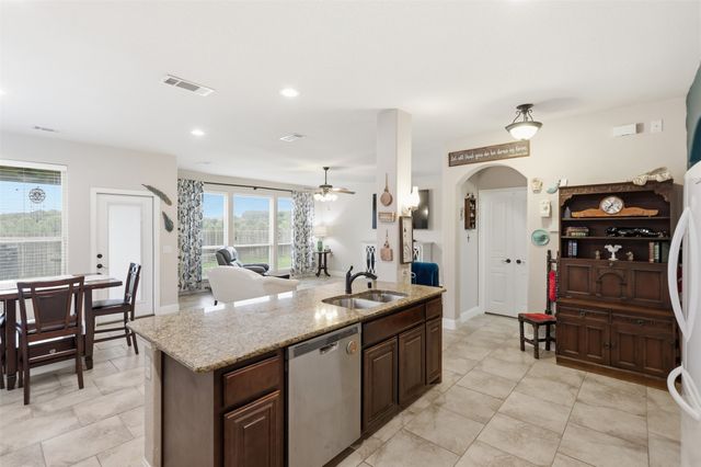 1385 Litchfield Lane, Burleson, TX 76028