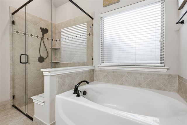 1385 Litchfield Lane, Burleson, TX 76028