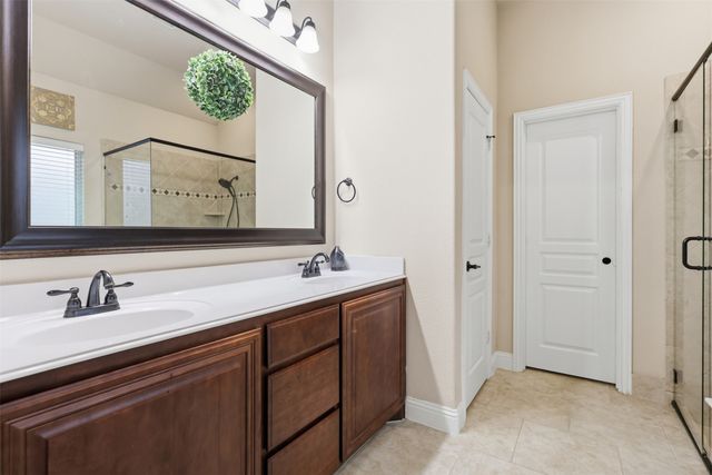 1385 Litchfield Lane, Burleson, TX 76028