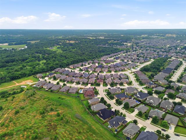1385 Litchfield Lane, Burleson, TX 76028