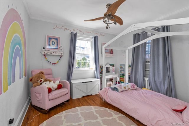 81 Stuart Street, Lynbrook, NY 11563