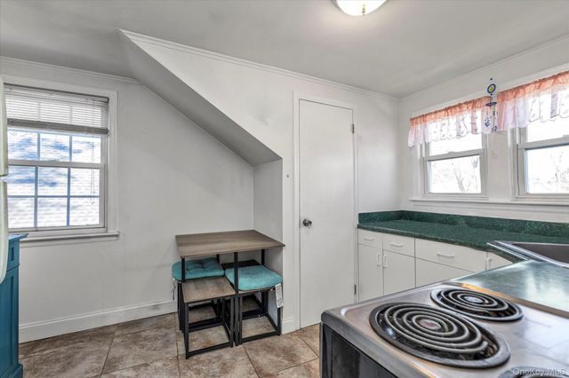 81 Stuart Street, Lynbrook, NY 11563