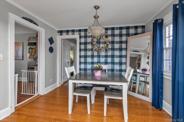 81 Stuart Street, Lynbrook, NY 11563