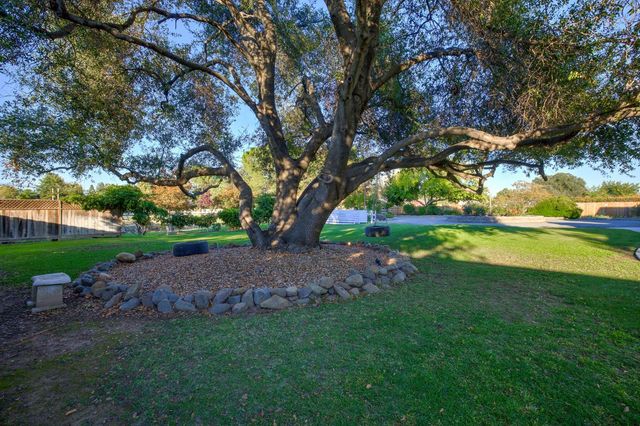 2895 Baseline Rd, Roseville, CA 95747