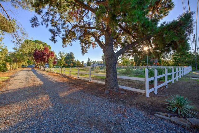 2895 Baseline Rd, Roseville, CA 95747