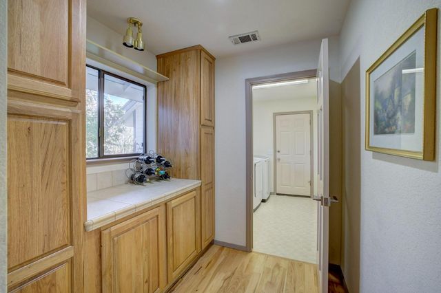 2895 Baseline Rd, Roseville, CA 95747