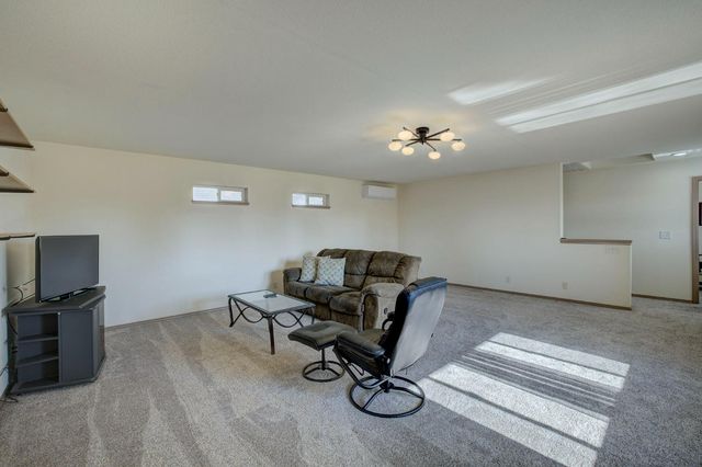 2895 Baseline Rd, Roseville, CA 95747