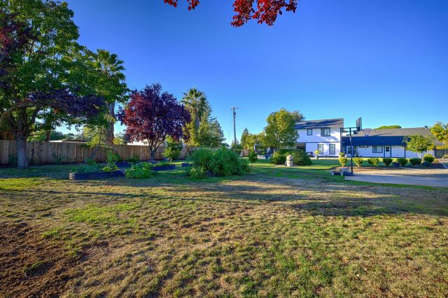 2895 Baseline Rd, Roseville, CA 95747