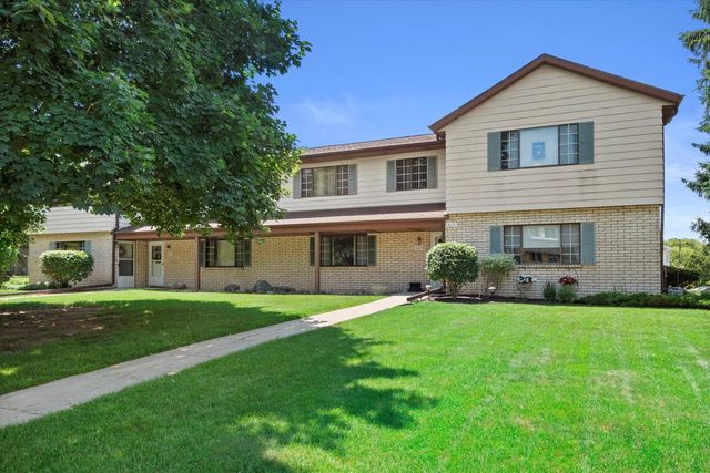 611 Dundee LANE, Hartland, WI 53029