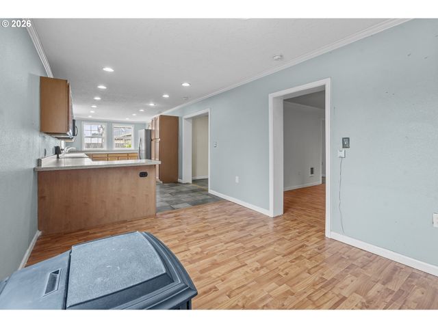 301 FLOWER Ln, Dayton, OR 97114