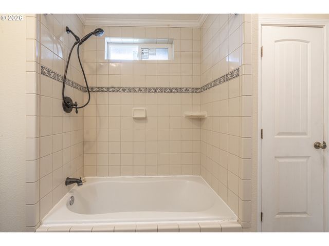 301 FLOWER Ln, Dayton, OR 97114