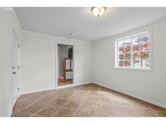 301 FLOWER Ln, Dayton, OR 97114
