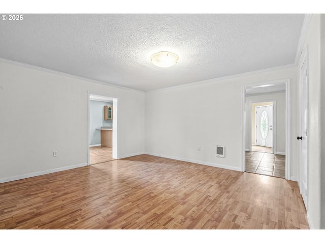 301 FLOWER Ln, Dayton, OR 97114