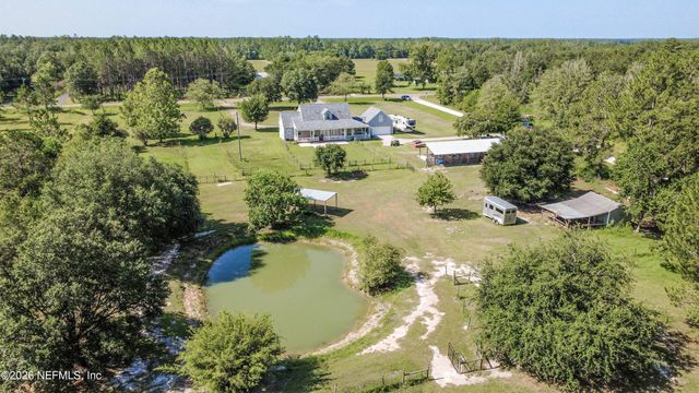 8219 MUD LAKE Road, Macclenny, FL 32063