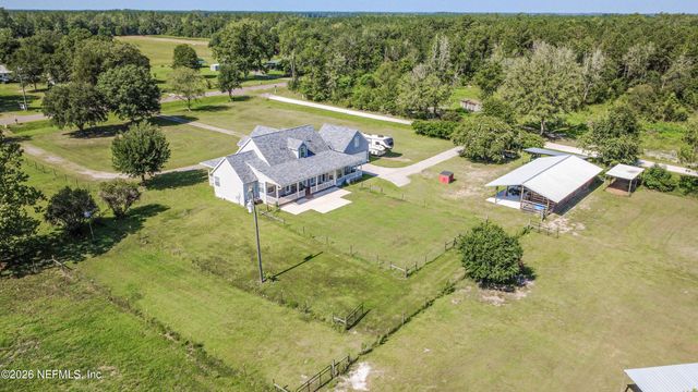 8219 MUD LAKE Road, Macclenny, FL 32063