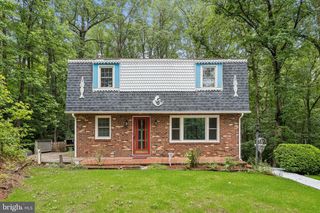 275 CASTLE DR, Montross, VA 22520