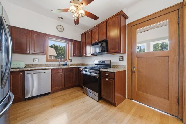 3616 Wisconsin Avenue, Berwyn, IL 60402
