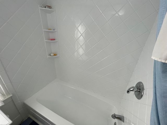 26689 Elm Street, Roseville, MI 48066