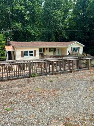 3944 Mount Bethel Church Road, East Bend, NC 27018