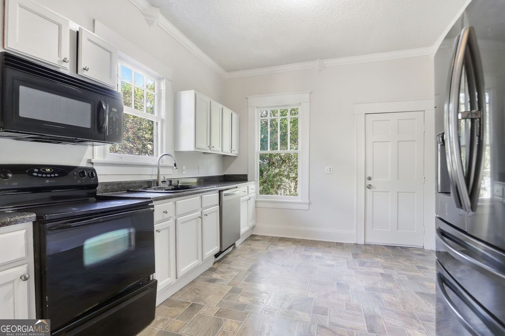 1470 Graham Street SW, Atlanta, GA 30310 — photo 2