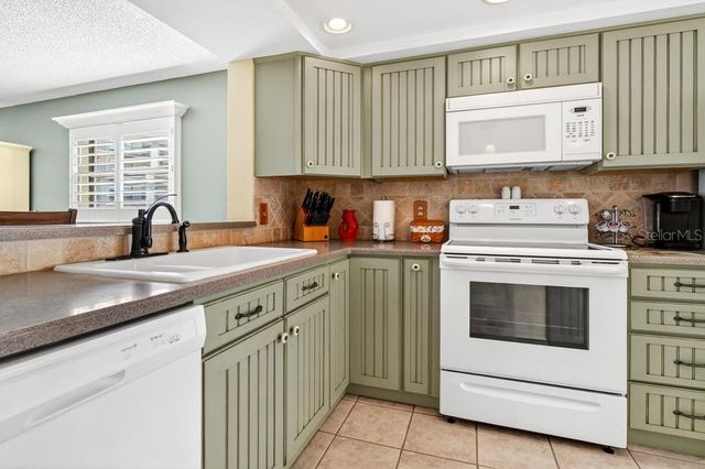 1328 PASADENA AVENUE S 308, South Pasadena, FL 33707