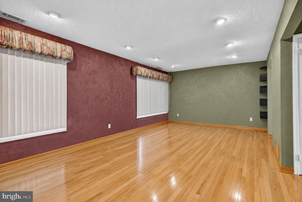 68 LONGWOOD DR, Sicklerville, NJ 08081 — photo 2