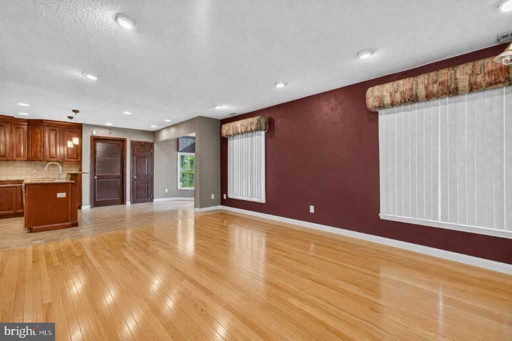 68 LONGWOOD DR, Sicklerville, NJ 08081 — photo 5