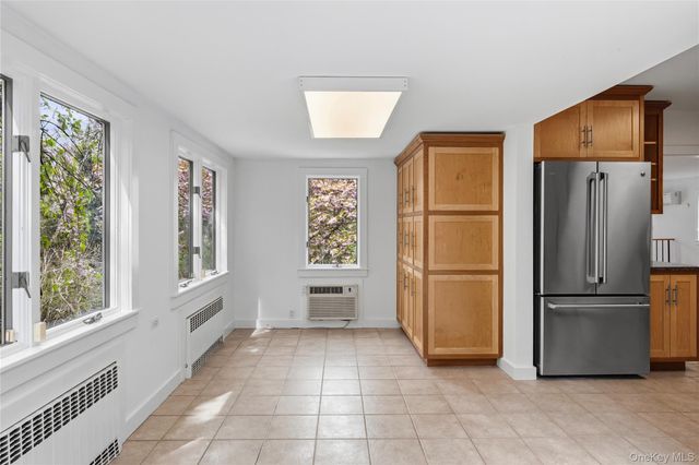 81 Old Post Road, East Setauket, NY 11733