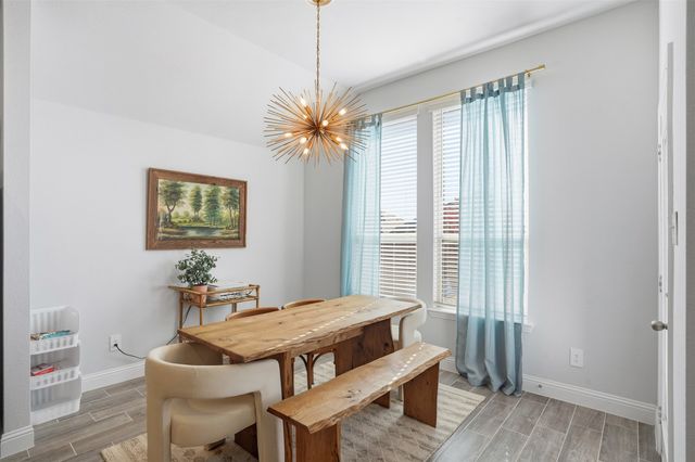 1027 Moss Grove Trail, Justin, TX 76247