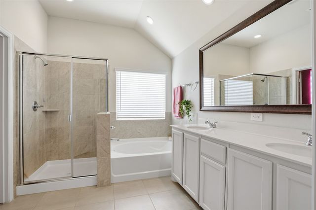 1027 Moss Grove Trail, Justin, TX 76247