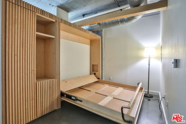 645 W 9th Street 201, Los Angeles, CA 90015
