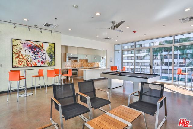645 W 9th Street 201, Los Angeles, CA 90015