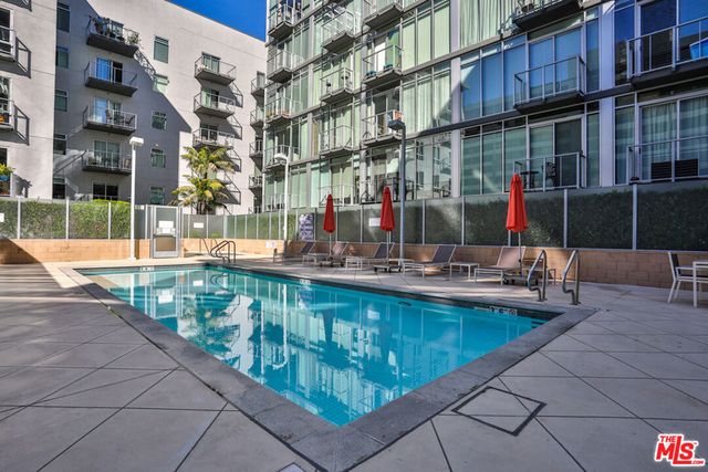 645 W 9th Street 201, Los Angeles, CA 90015