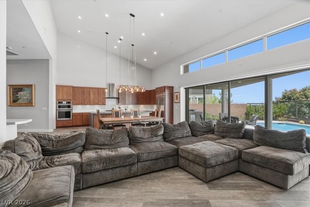 6316 Mojave Sky Street, Las Vegas, NV 89135