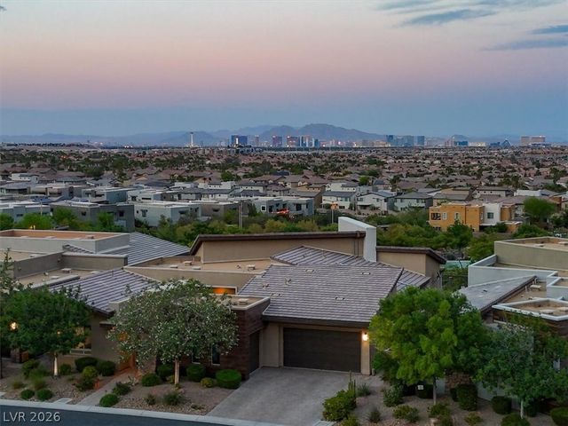 6316 Mojave Sky Street, Las Vegas, NV 89135
