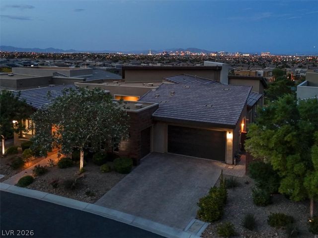 6316 Mojave Sky Street, Las Vegas, NV 89135