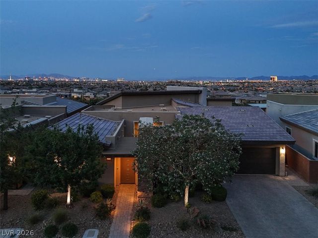 6316 Mojave Sky Street, Las Vegas, NV 89135