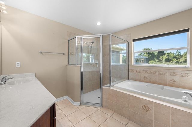 19002 NARIMORE DRIVE, Land O Lakes, FL 34638