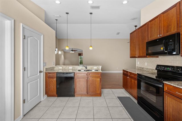 19002 NARIMORE DRIVE, Land O Lakes, FL 34638