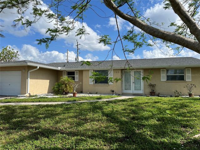 705 CRESTVIEW CIRCLE NW, Port Charlotte, FL 33948