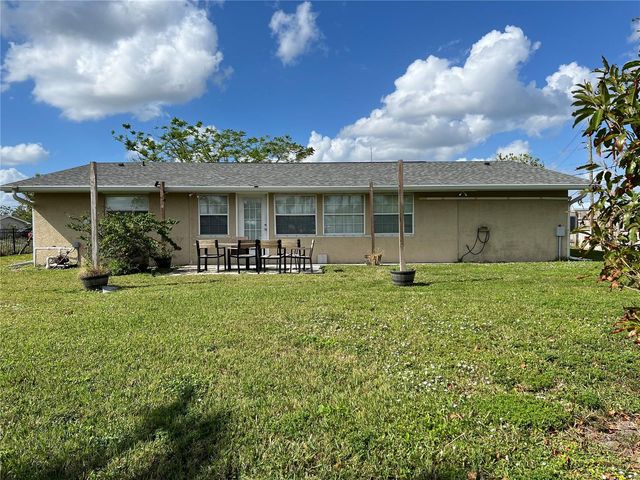 705 CRESTVIEW CIRCLE NW, Port Charlotte, FL 33948