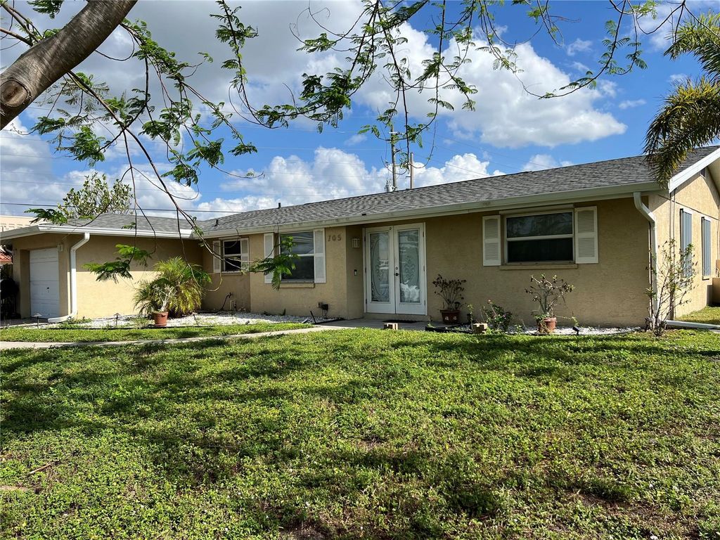 705 CRESTVIEW CIRCLE NW, Port Charlotte, FL 33948