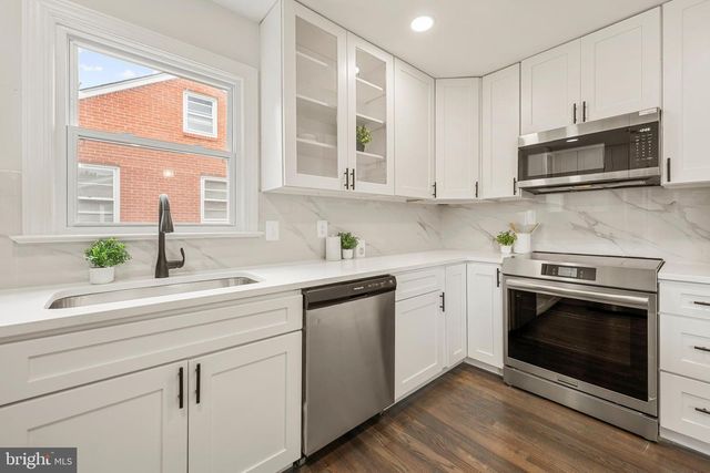 1329 BRENT ST, Fredericksburg, VA 22401