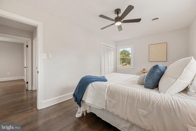 1329 BRENT ST, Fredericksburg, VA 22401