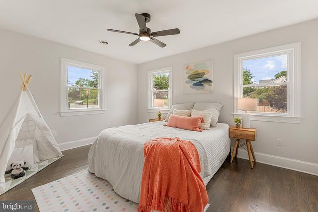 1329 BRENT ST, Fredericksburg, VA 22401